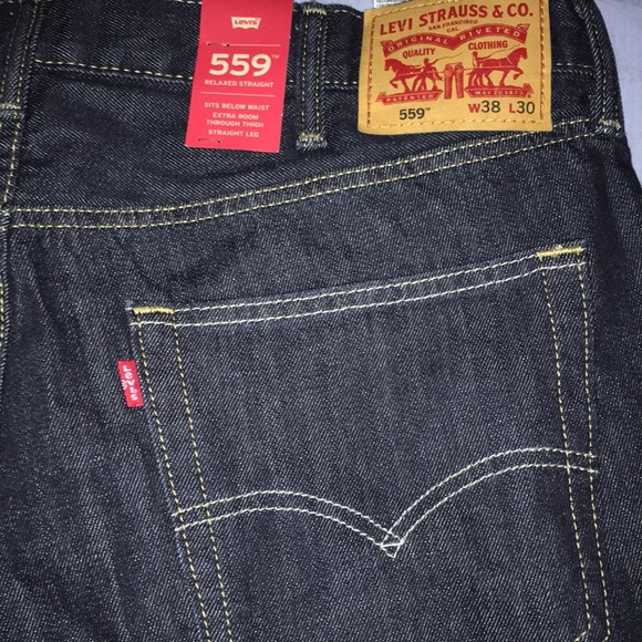 Levi’s Jeans - Picture 2 of 3